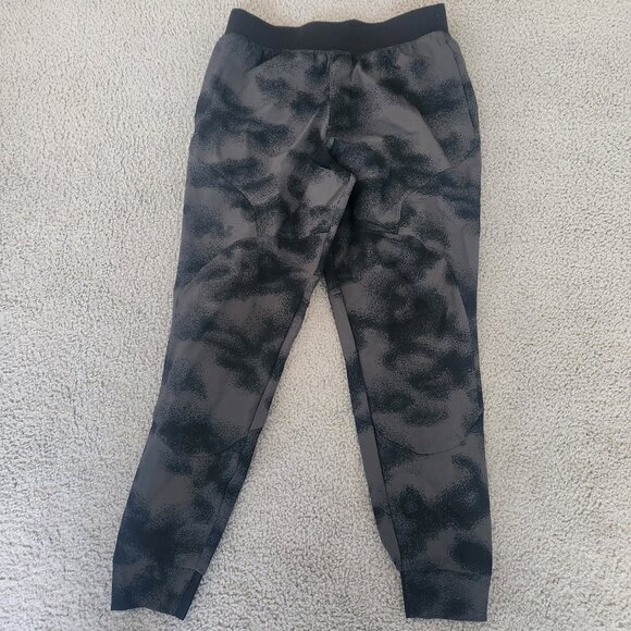 Under Armour Unstoppable Joggers Pants Black Camo Mens  1352027-010 $100 Small - Picture 11 of 11